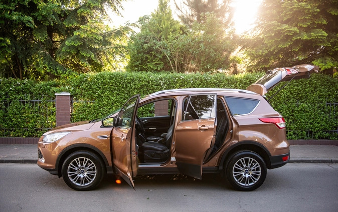 Ford Kuga cena 45900 przebieg: 159000, rok produkcji 2014 z Szczecin małe 781